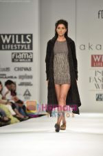 Model walks the ramp for Gaurav Gupta show on Wills Lifestyle India Fashion Week 2011 - Day 1 in Delhi on 6th April 2011 (21).JPG
